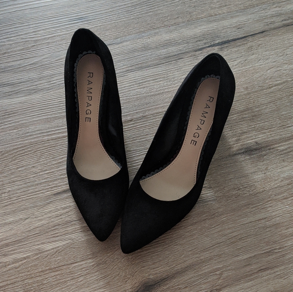 Rampage Pointed Toe Heals